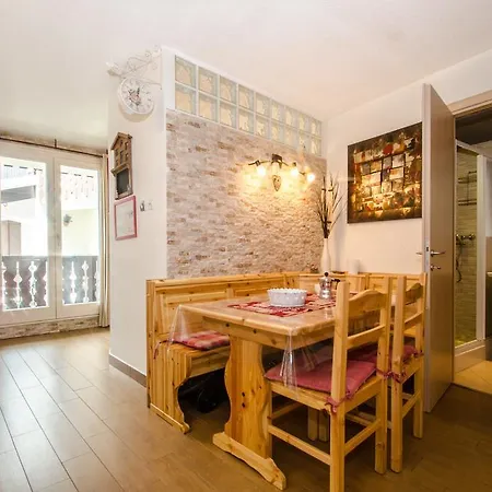 Apartament Tetras *